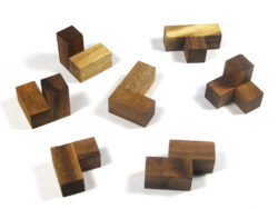 Soma-Spielsteine aus Holz