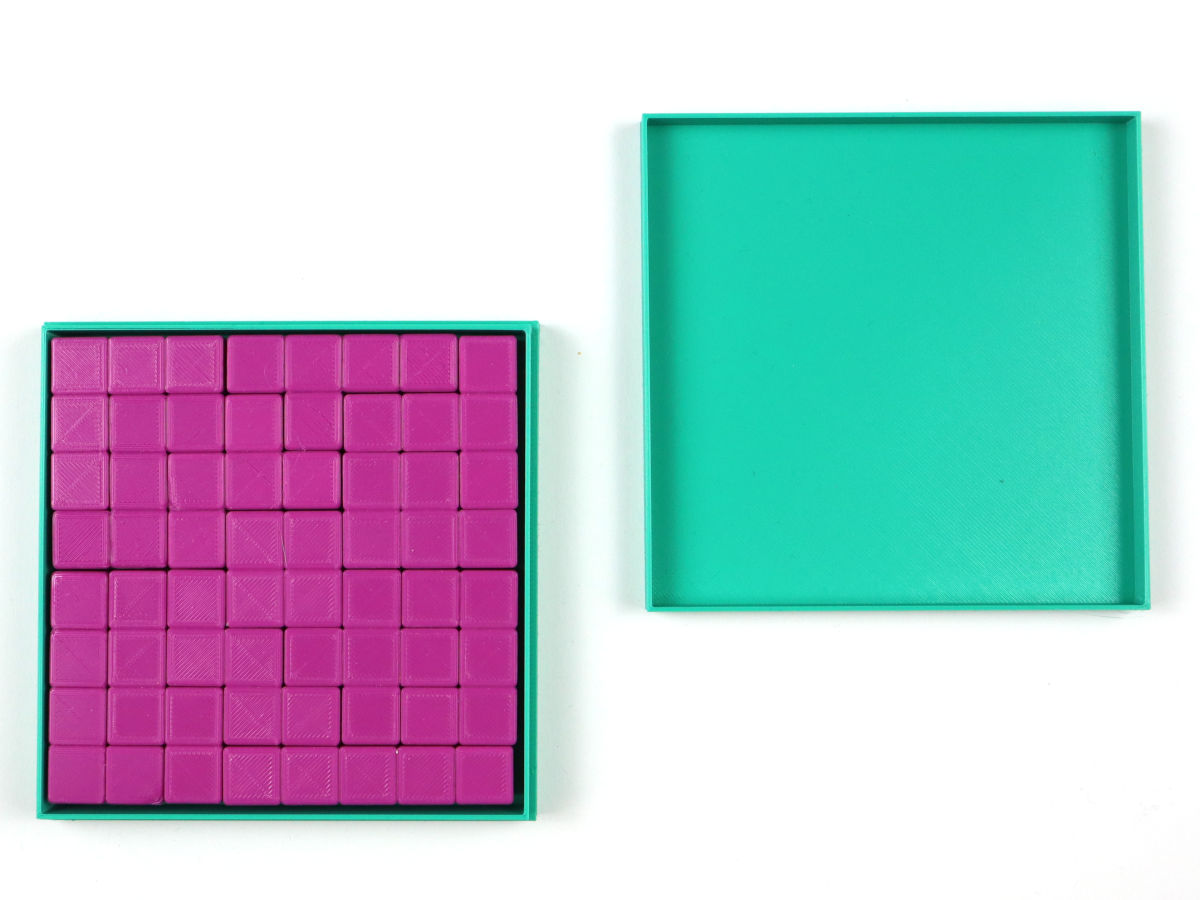ein 3D-gedrucktes Pentominospiel mit Box