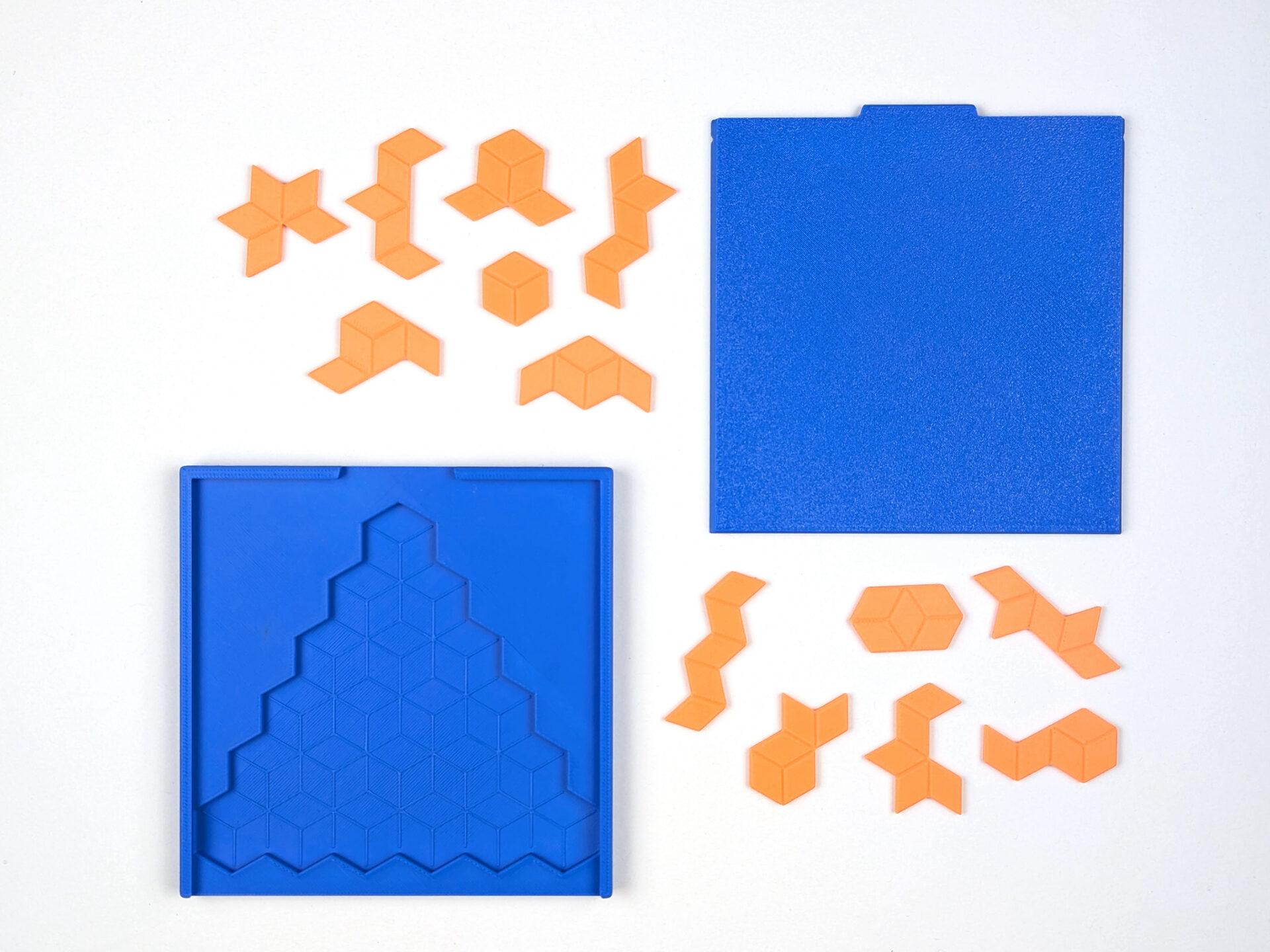 3D-printed Pentacubits pieces