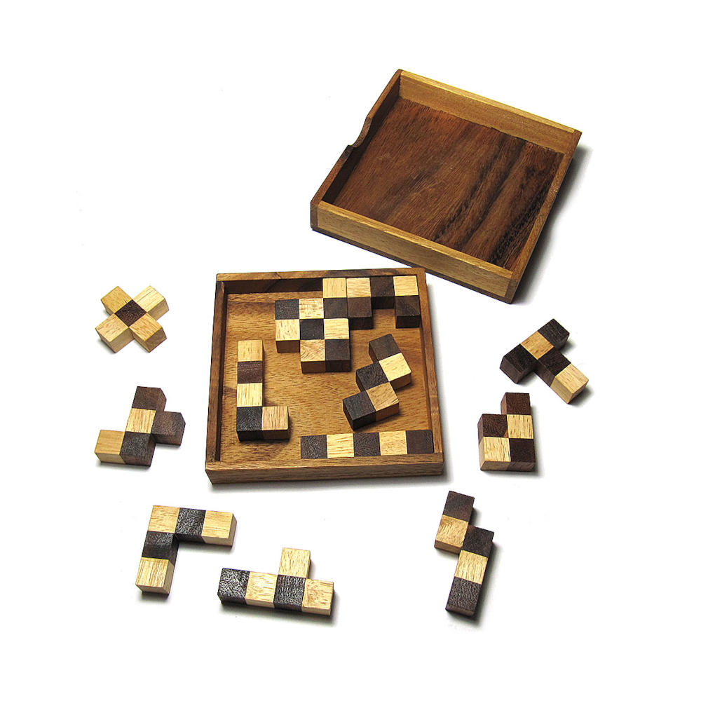 Pentominoes with checkerboard pattern