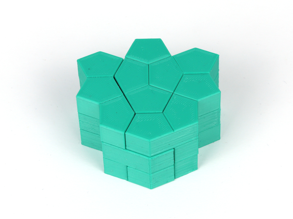 TriCairo Prism shape 4