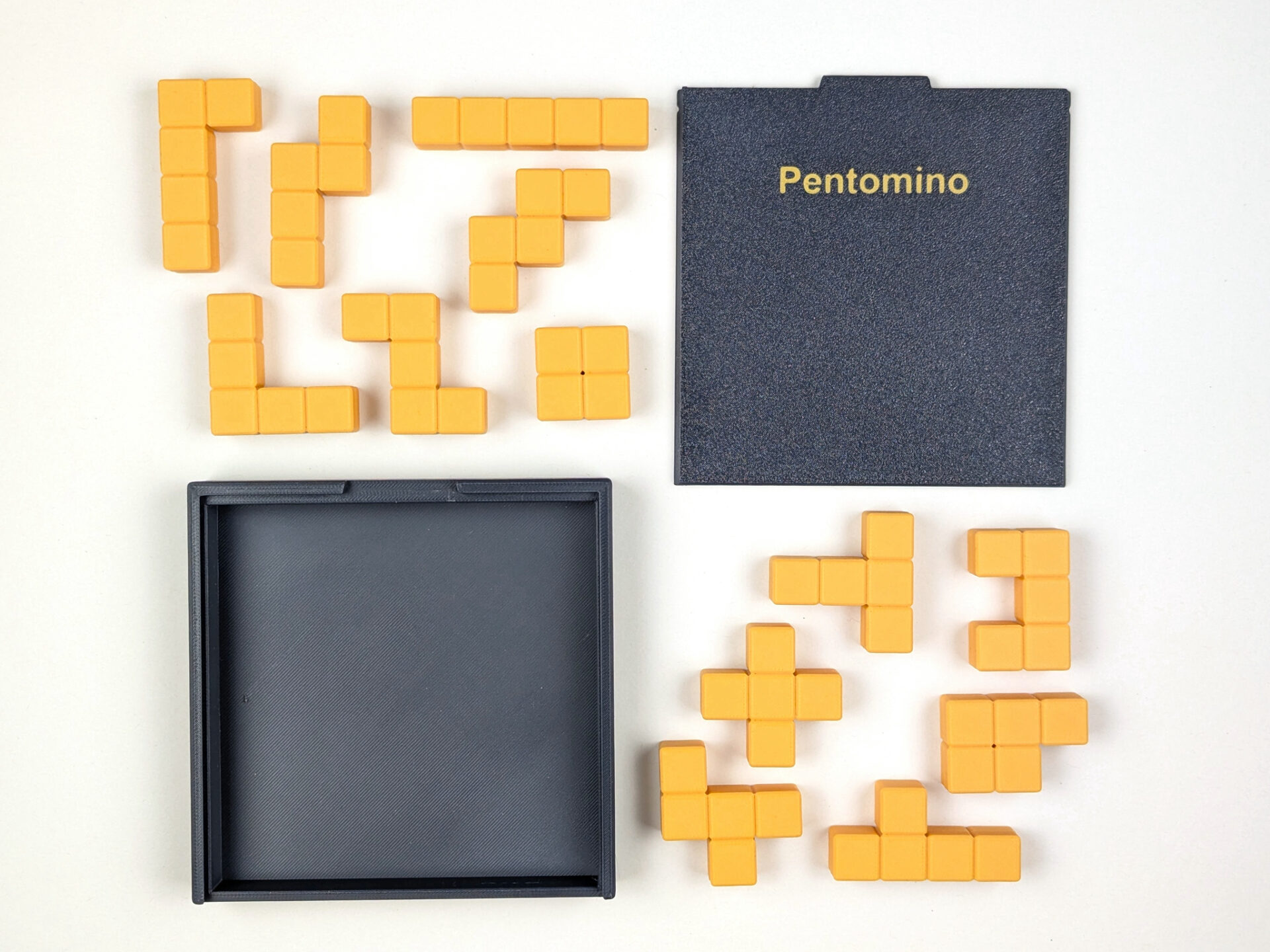 3D-gedruckte Pentomino-Spielsteine